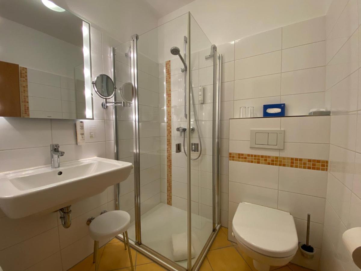 Hafen Hotel Schuetzenhof บวร์ก เอาฟ์ เฟมาร์น ภายนอก รูปภาพ