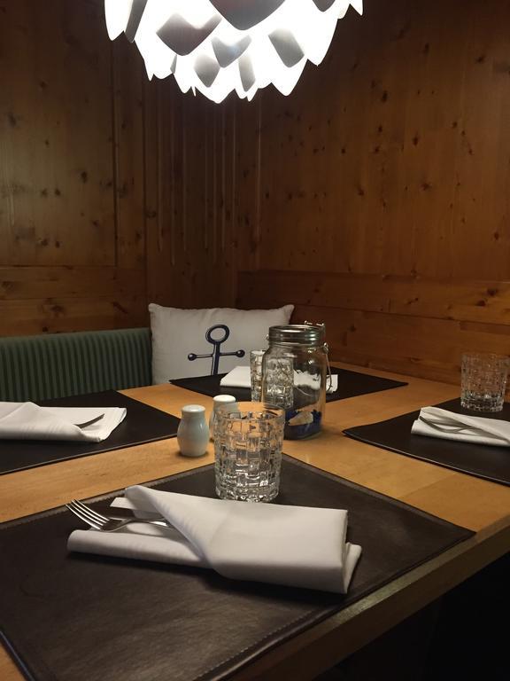 Hafen Hotel Schuetzenhof บวร์ก เอาฟ์ เฟมาร์น ภายนอก รูปภาพ